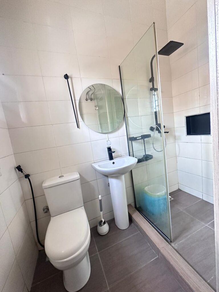 1e228b77-3151-4e66-9b6b-355903b2519b