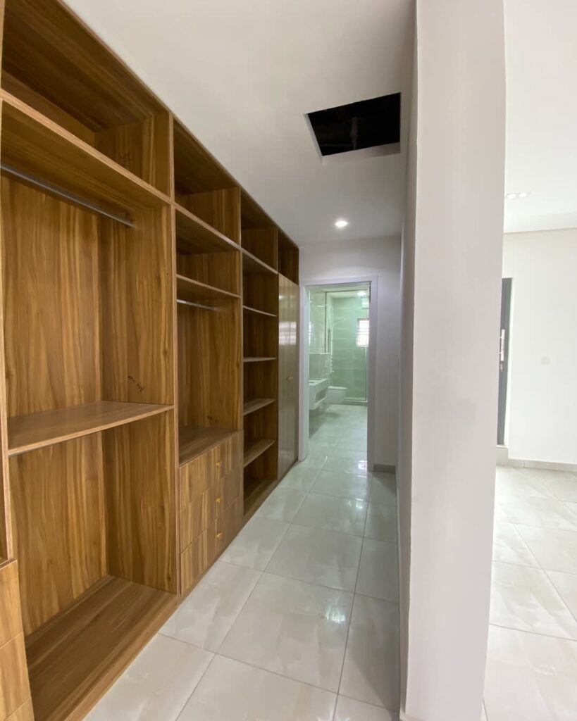 5bb5182e-f697-47cb-9de2-dfc91e355b85