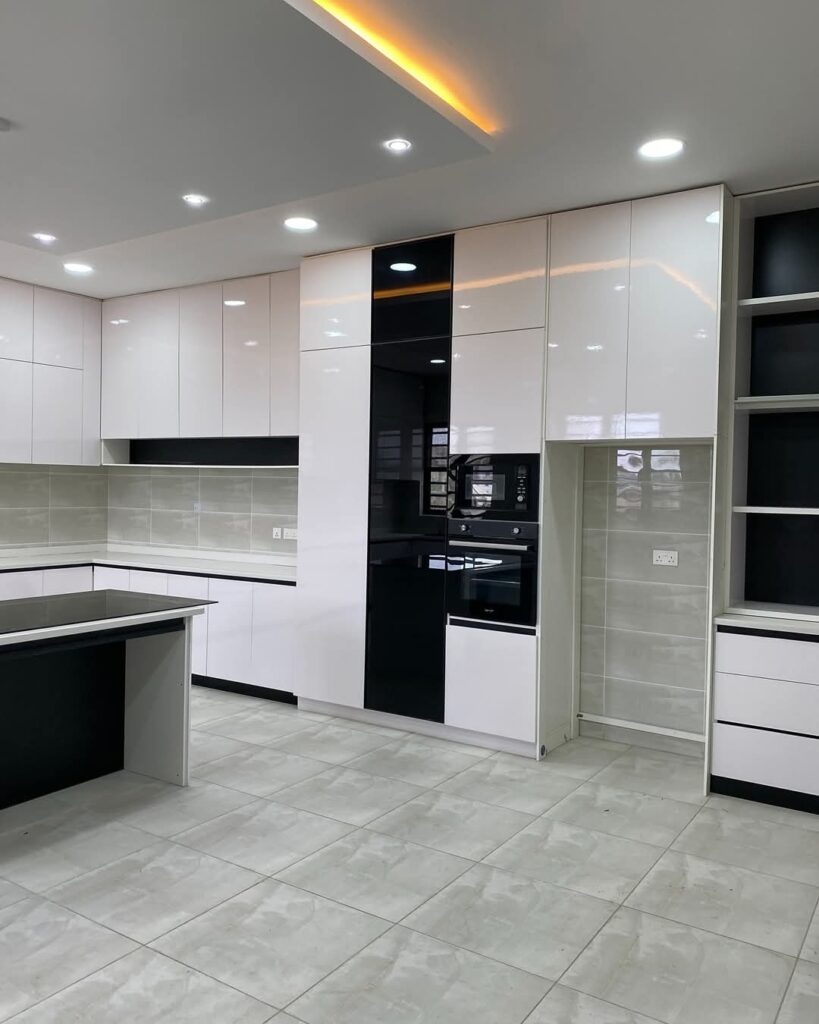 a19a6f38-dd80-452e-afae-4a1b2545e685