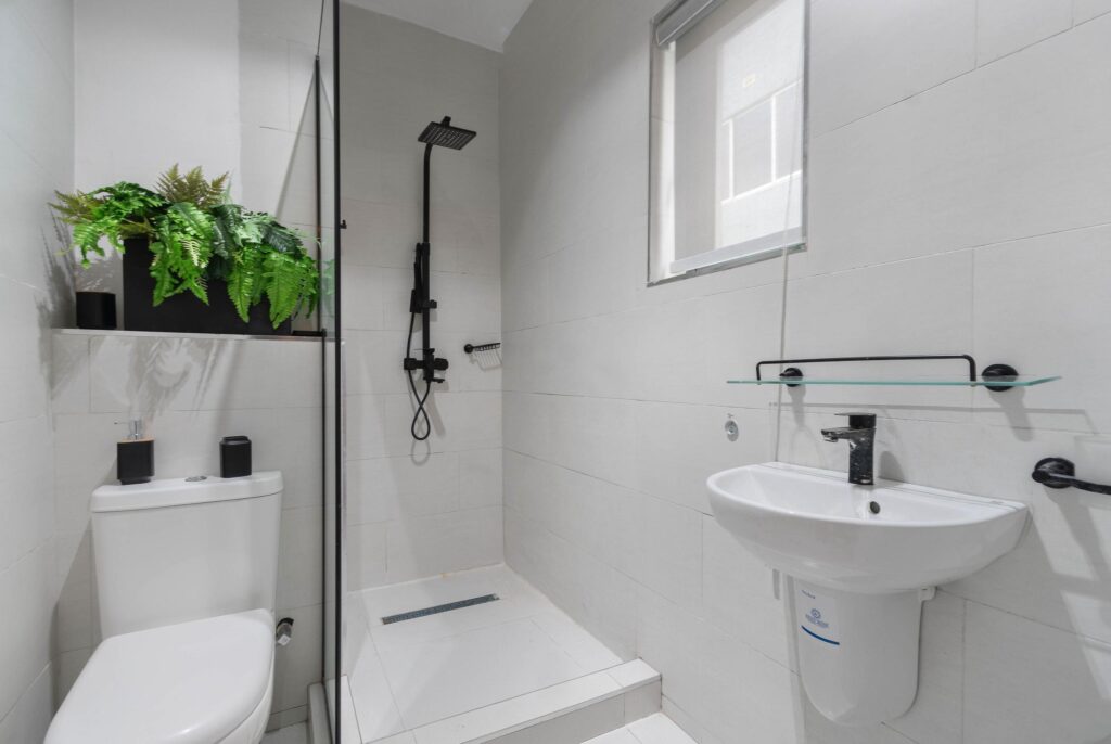 ba03dc4d-9e3a-48d1-934b-f86bebfc2833