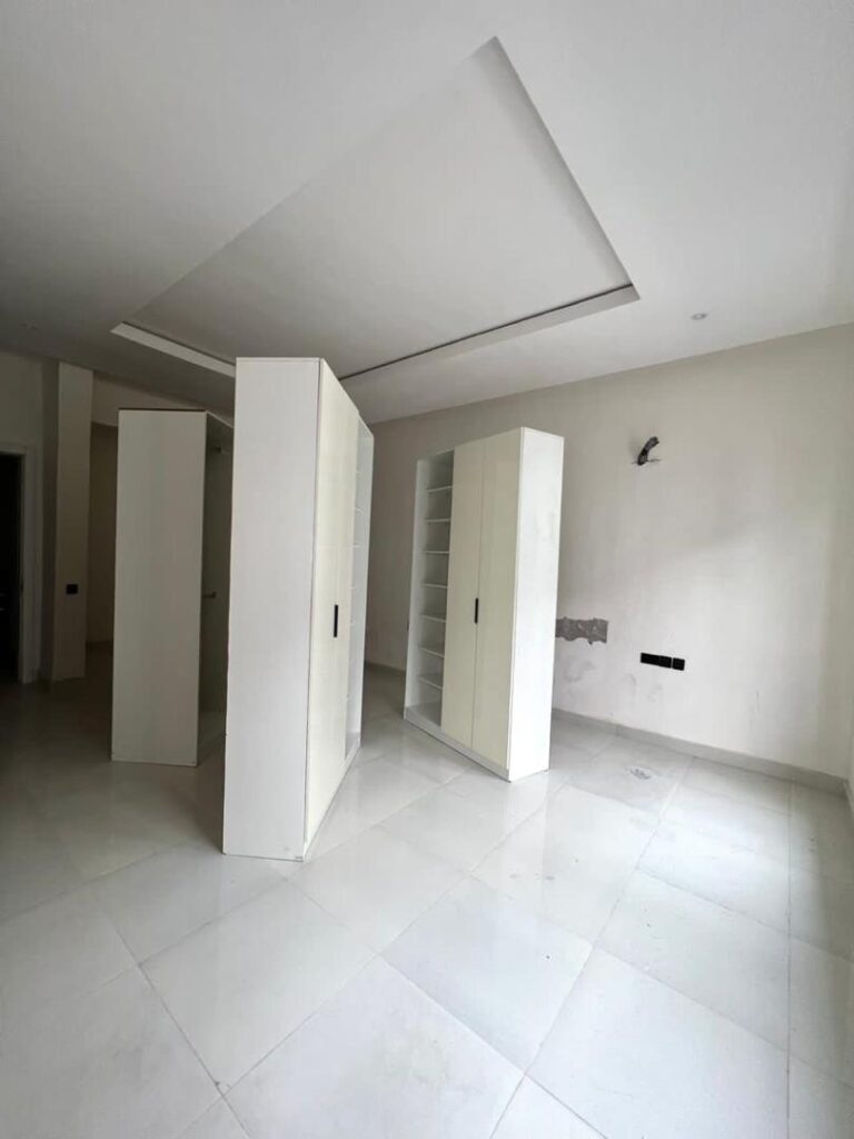 d61fc7a0-913f-4d2f-8fd2-8a95b452de47